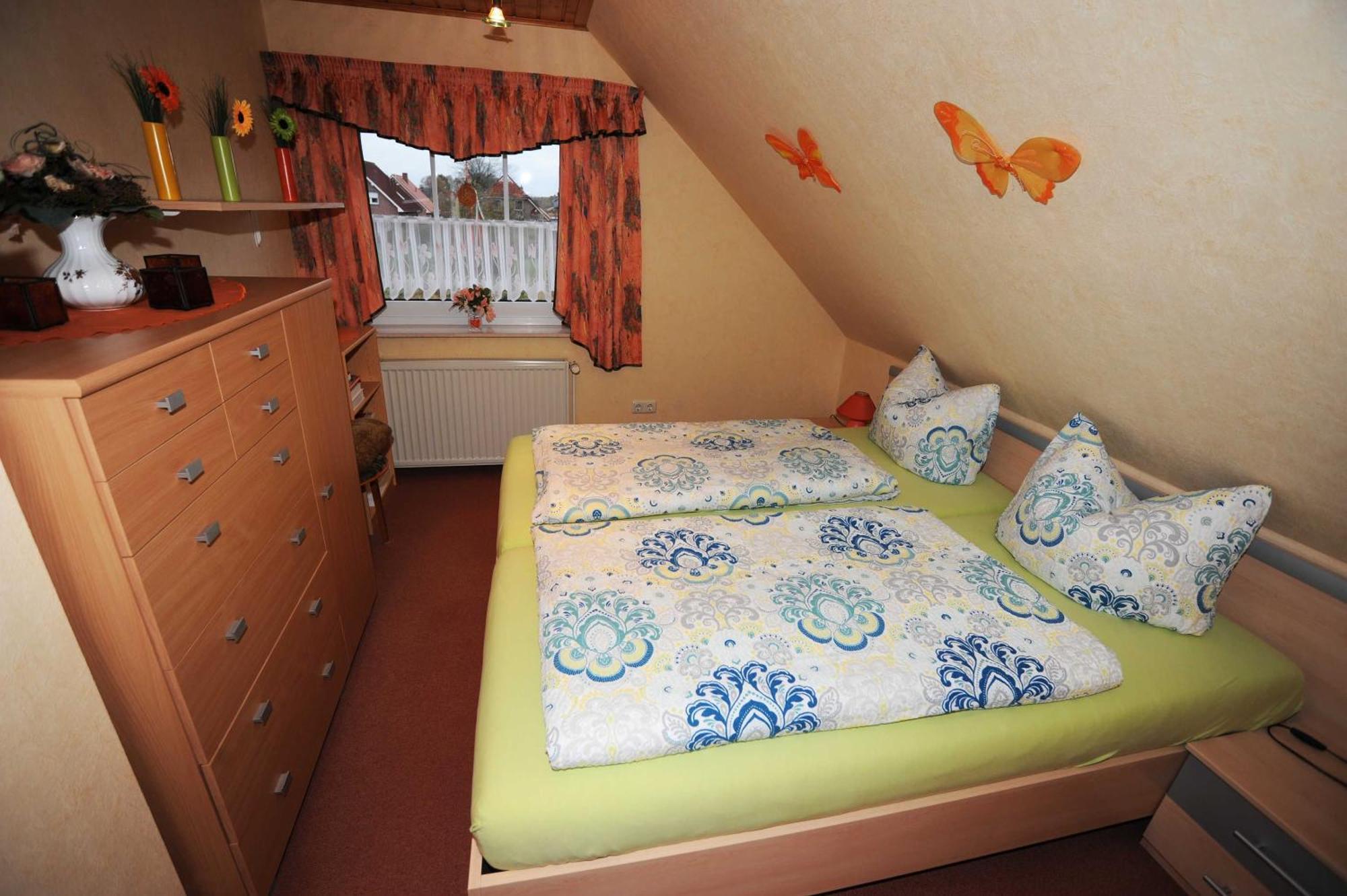 Ferienwohnung Brentano_ 65230 Moormerland 외부 사진